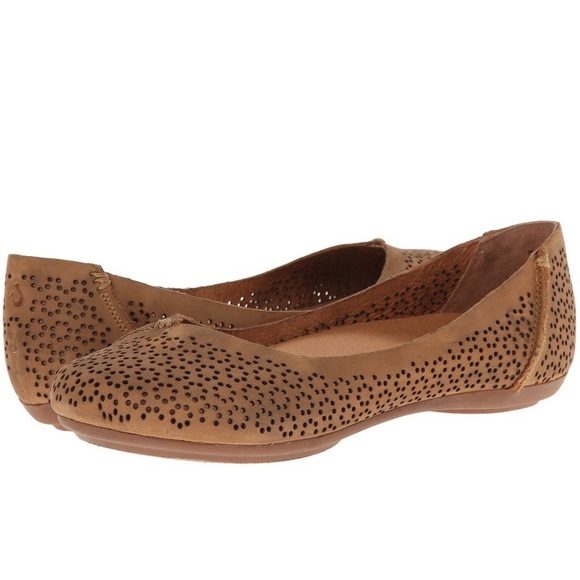 OluKai Shoes - Olukai • leather perforated pueo flats 7.5